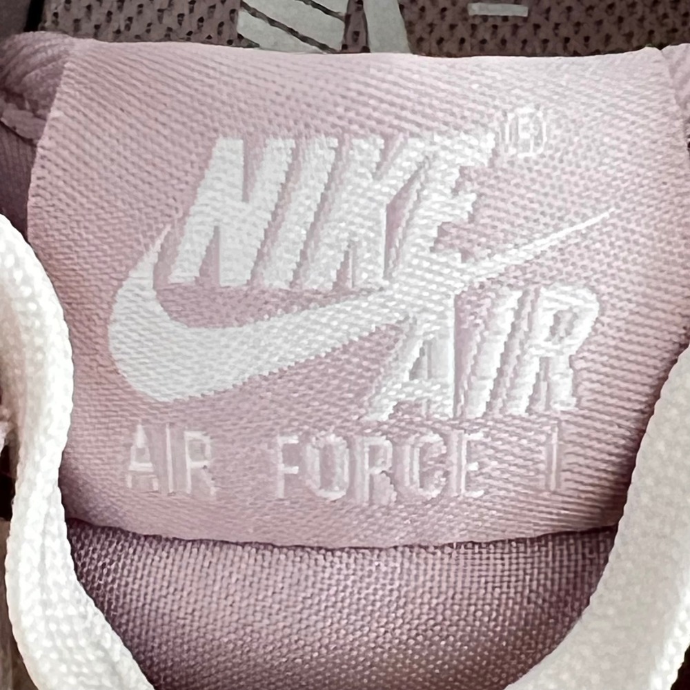 Nike Grade School Air Force 1 Low Youth 6.5 Woman 8 Rose/Sail Sneakers - Picture 10 of 14